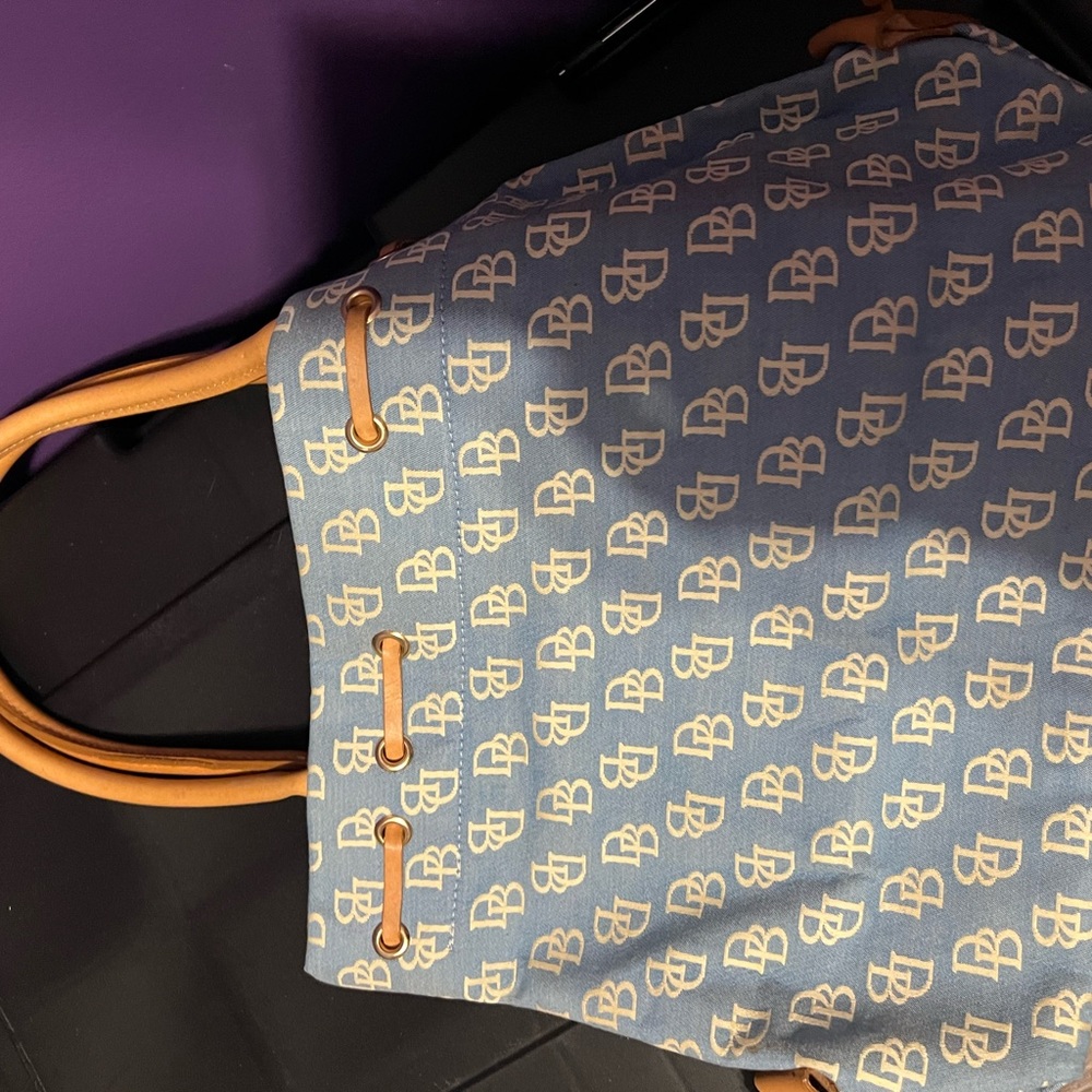 Purse - Picture 2 of 3